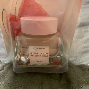 Watermelon glow sleeping mask